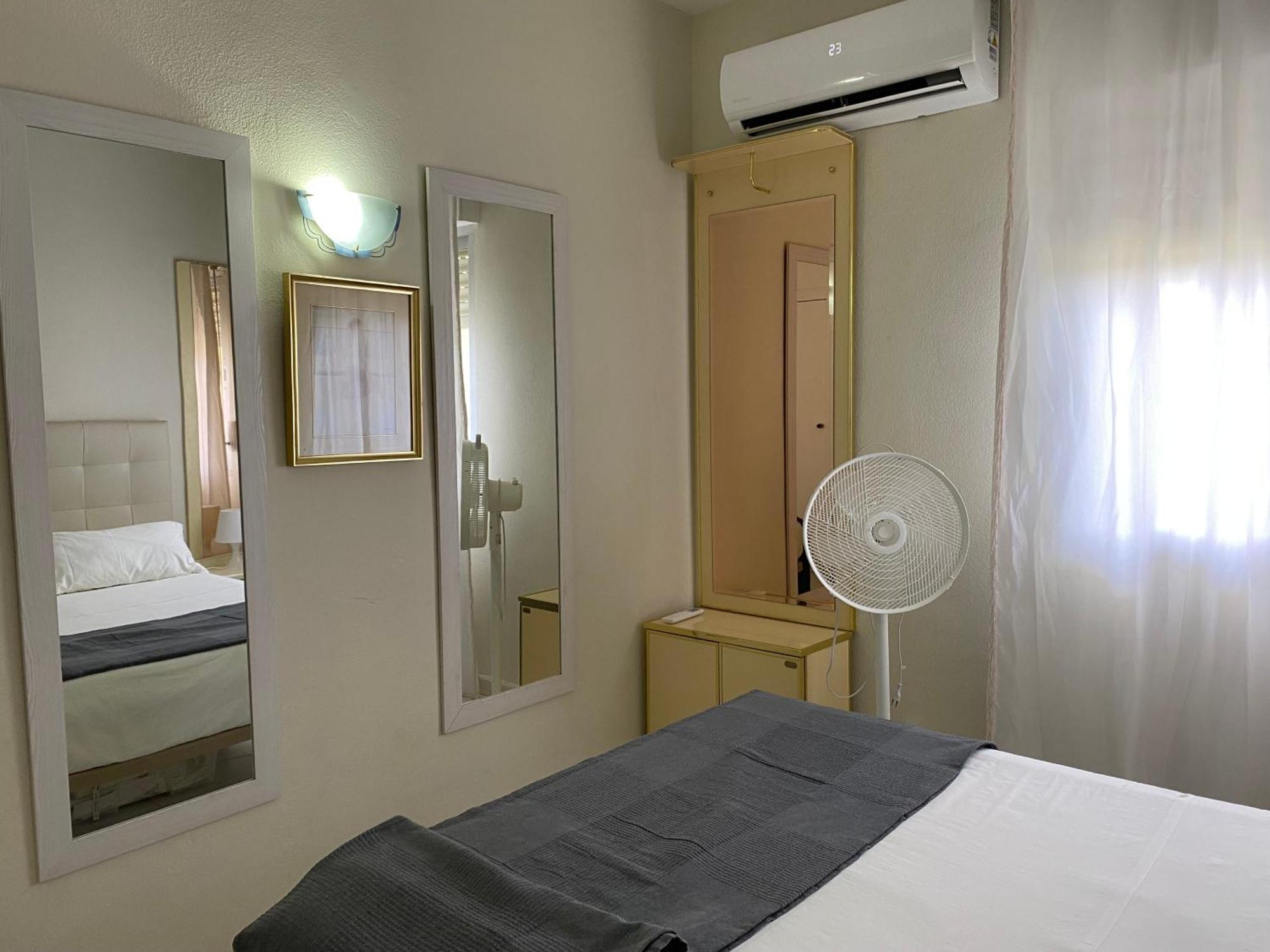 בנאלמדנה Benal Beach Apartamento Mountain View מראה חיצוני תמונה
