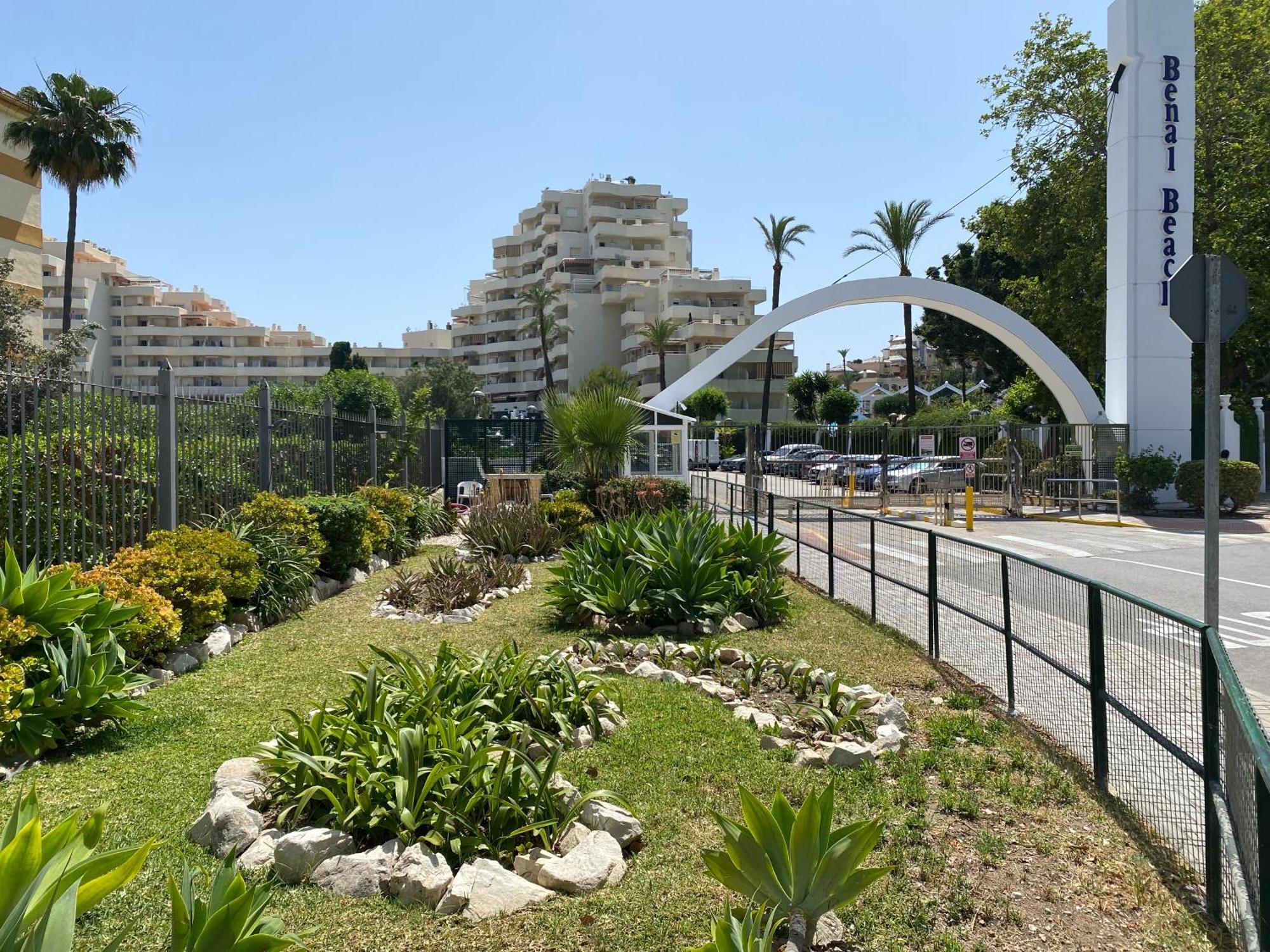 בנאלמדנה Benal Beach Apartamento Mountain View מראה חיצוני תמונה