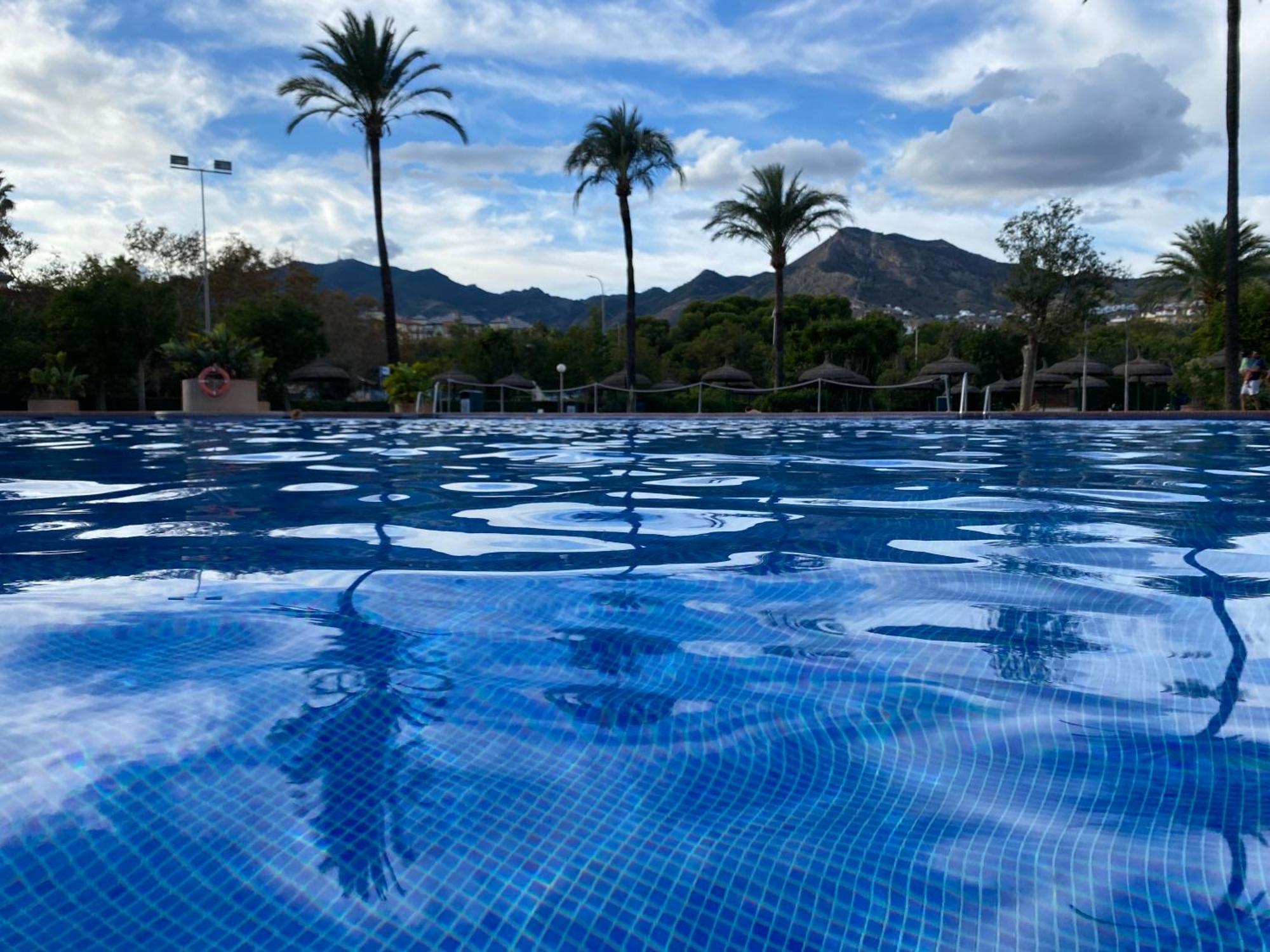 בנאלמדנה Benal Beach Apartamento Mountain View מראה חיצוני תמונה